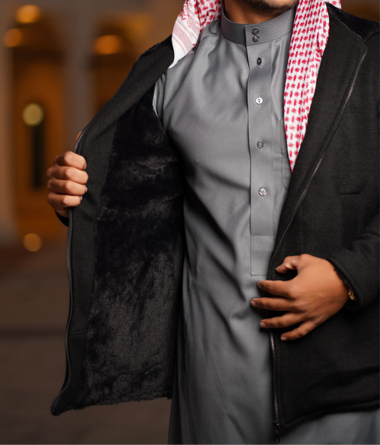 جاكيت صوف مبطن بفرو