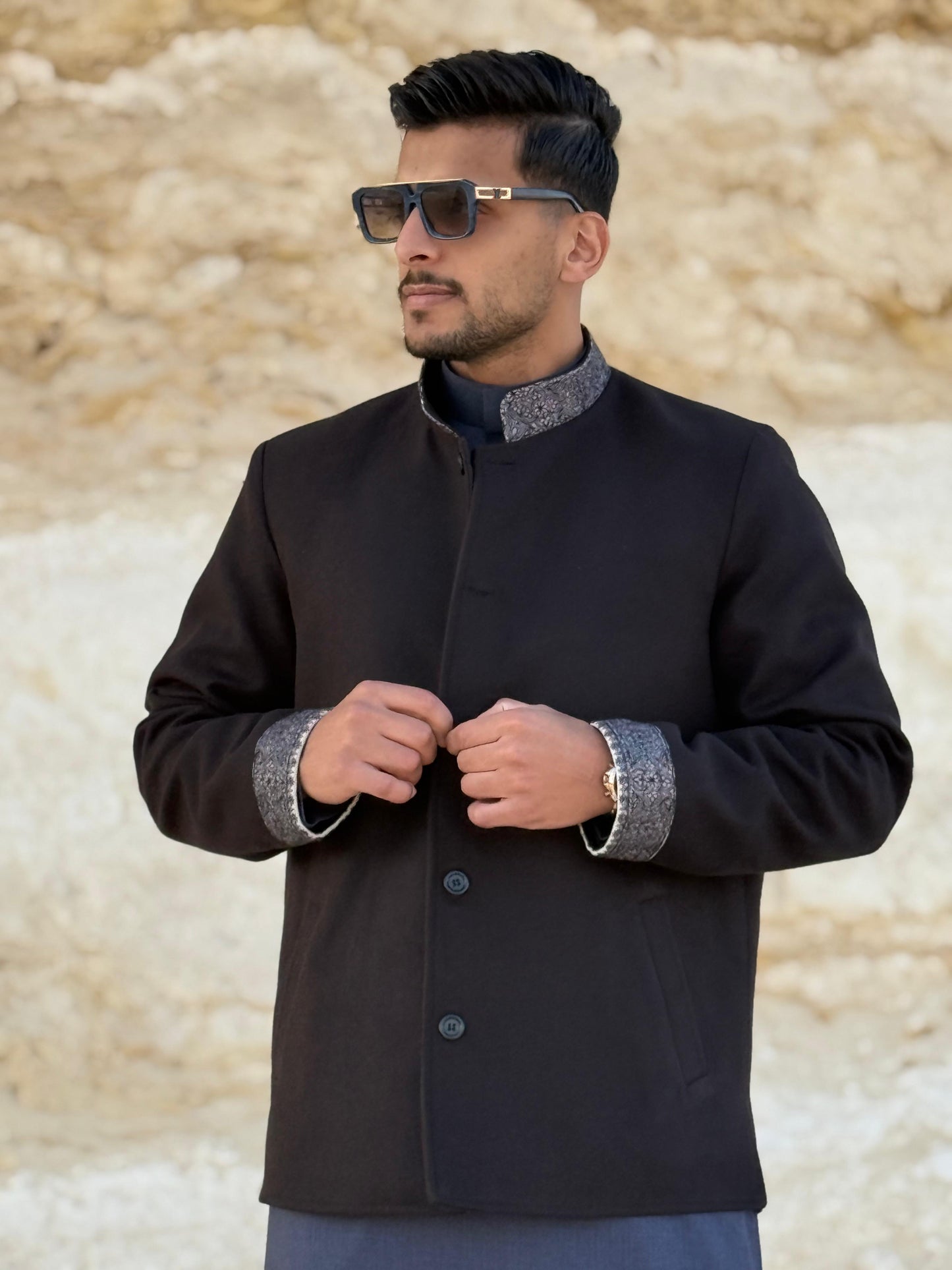 جاكيت الشال - جابنيز ( أسود )